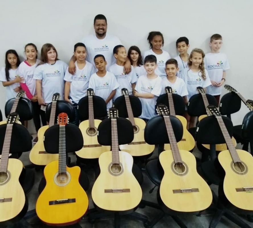 TURMA DE VIOLÃO EM CASTELO